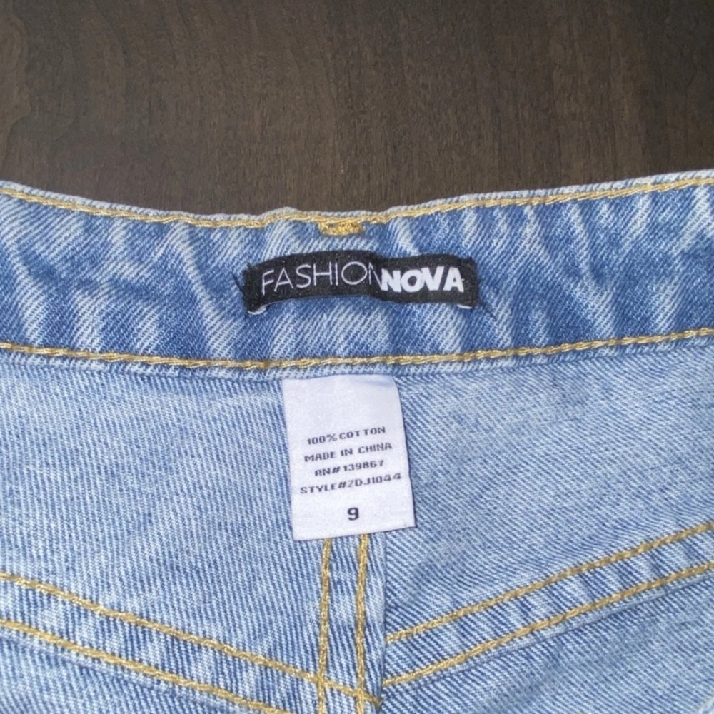 Fashion Nova Blue Jeans with Classic Stitching and Denim Weave